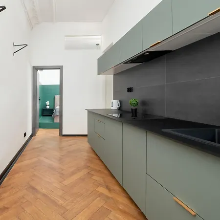 Apartment Spacious 82 M2 With Sauna Near Plac Wolnosci In By Renters